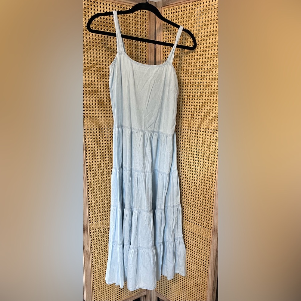 Tuckernuck Pomander Place Lola Sleeveless Chambray Midi Dress - Light Blue
